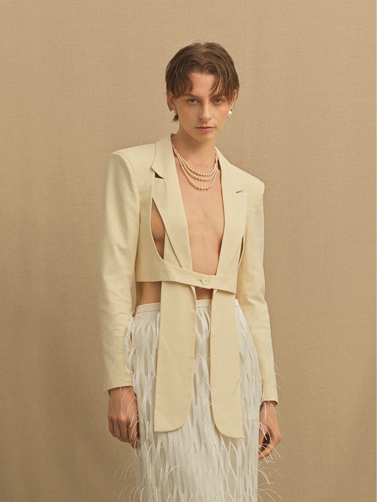 Nuni Paiers portfolio image 8 - lifestyle modeling