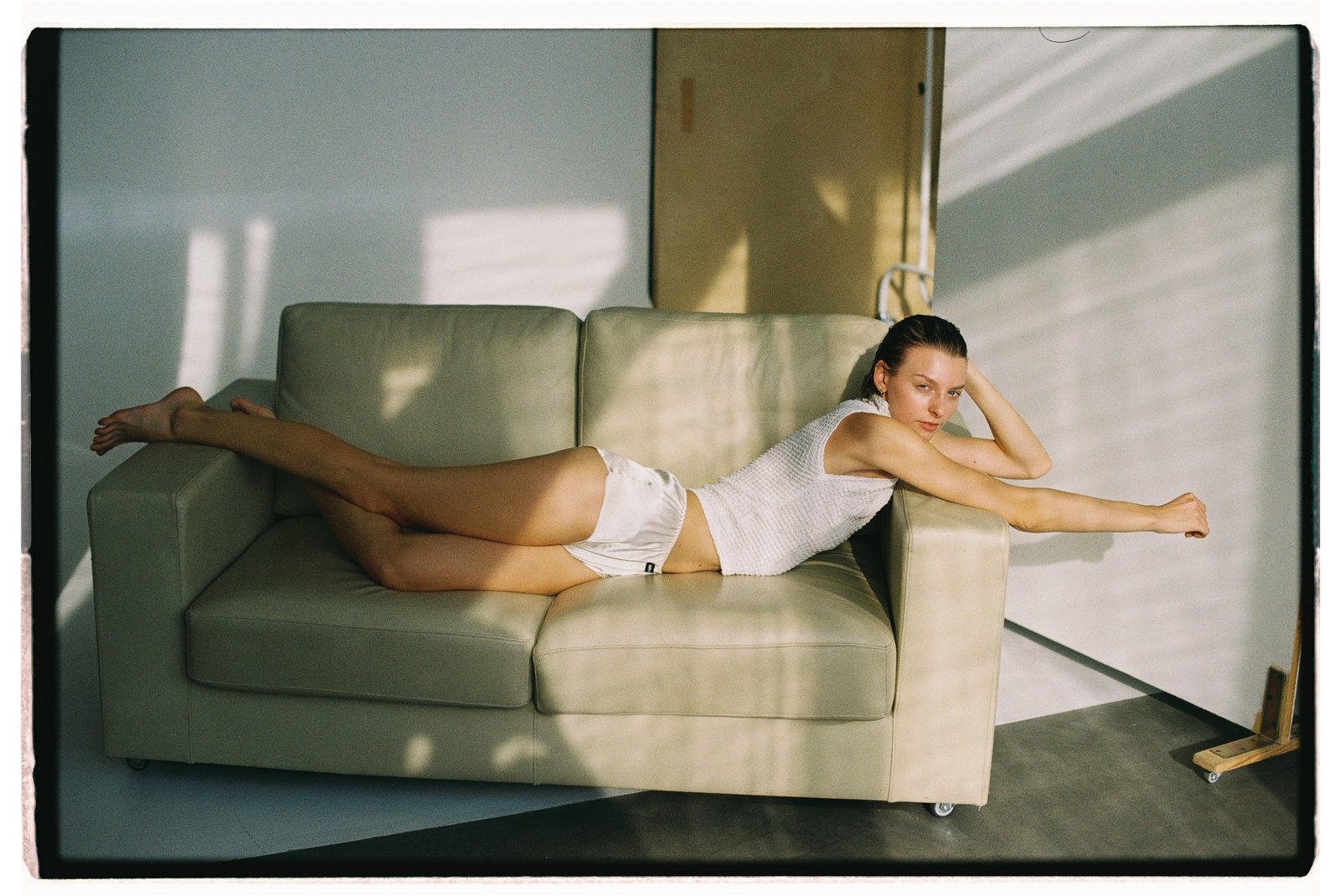 Nuni Paiers portfolio image 11 - lifestyle modeling
